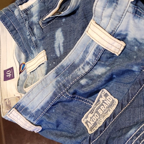 AKOO BRAND SHORTS size 40 - Picture 2 of 4